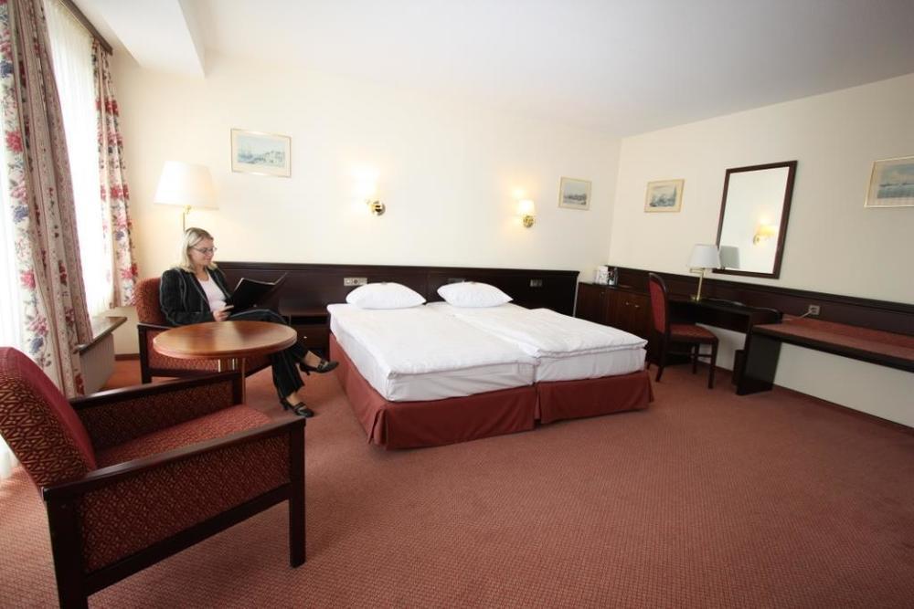 Sachsenwald Hotel Reinbek Δωμάτιο φωτογραφία