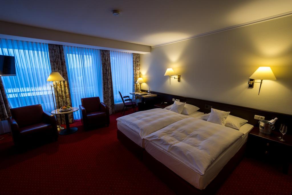 Sachsenwald Hotel Reinbek Εξωτερικό φωτογραφία